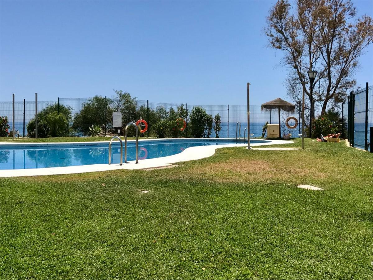 דירות בנאלמדנה Relax Frente Al Mar מראה חיצוני תמונה