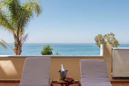 דירות בנאלמדנה Relax Frente Al Mar מראה חיצוני תמונה
